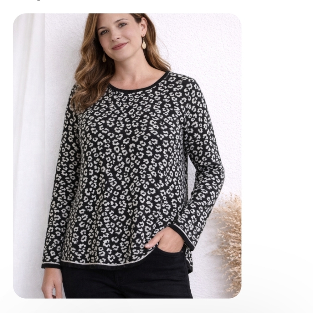 Chico's Knit Monochrome Sweater Size 2